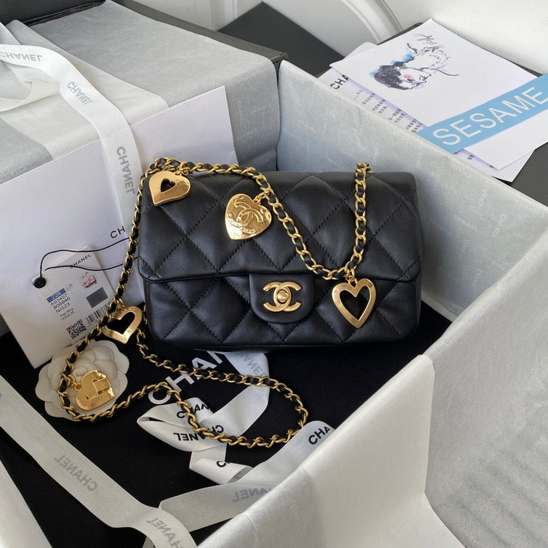 Lux Ch Quilted Hearts Bag